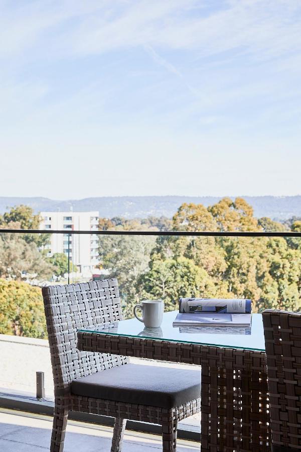 Astina Suites, Penrith Exterior photo