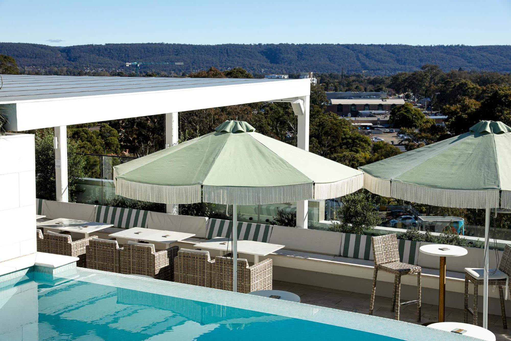 Astina Suites, Penrith Exterior photo